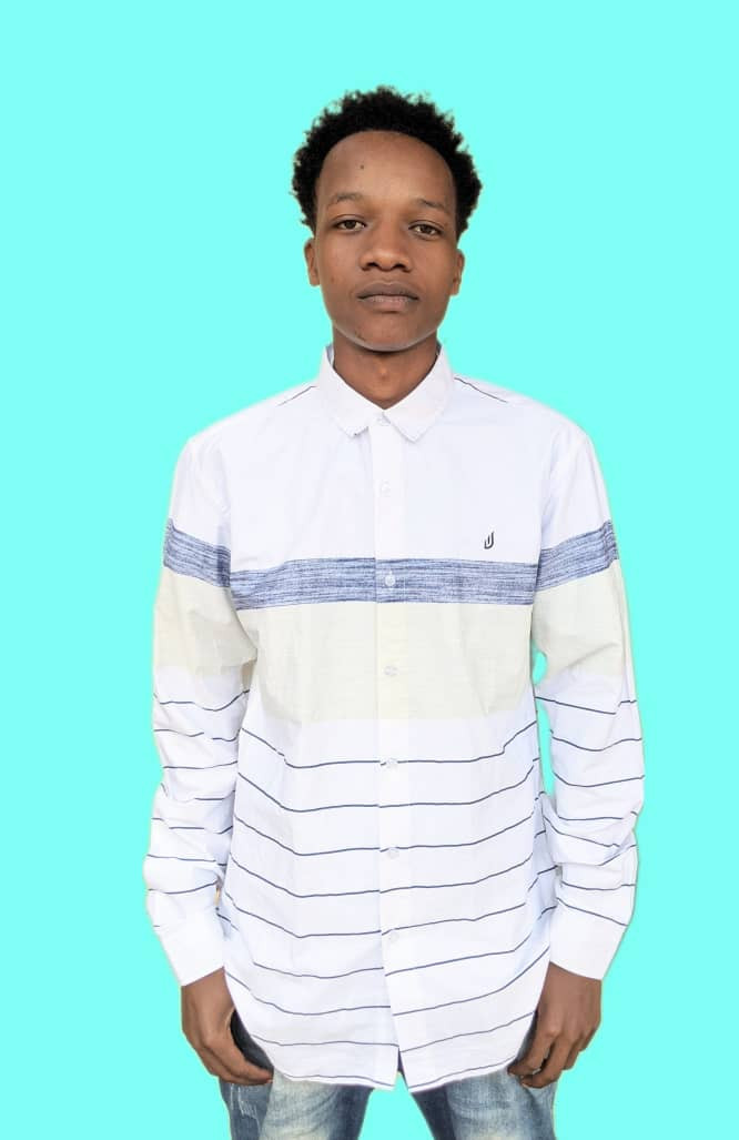 Ishati y'amaboko maremare y'umweru y'uturongo